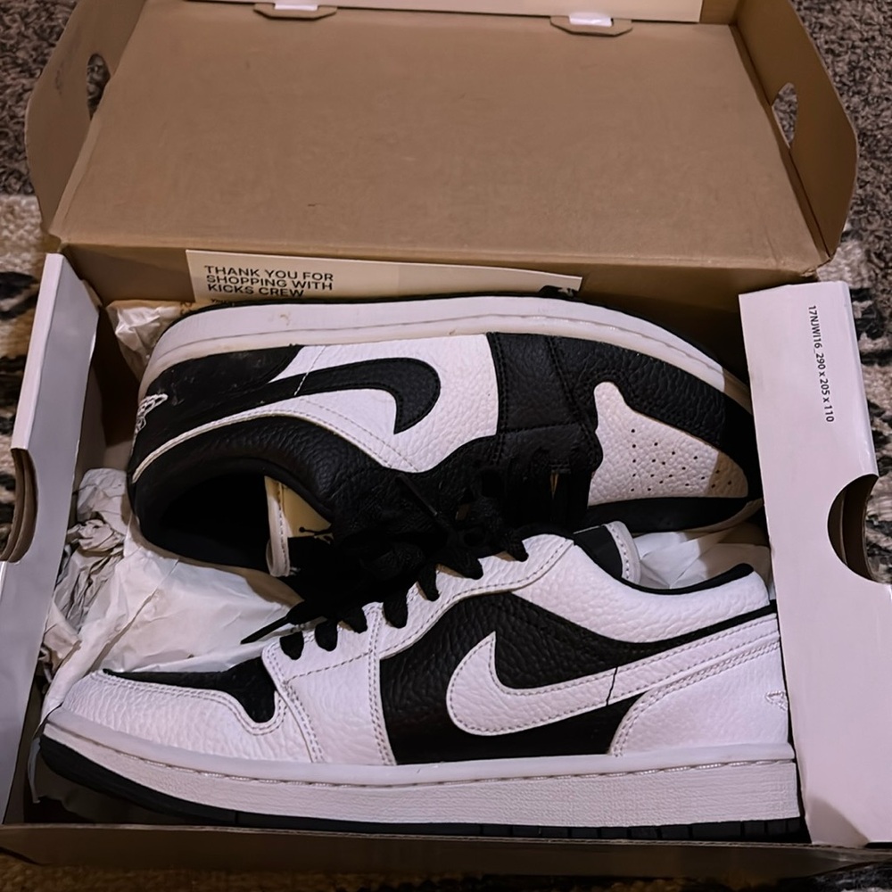 Air Jordanian Low 1 SE black/white